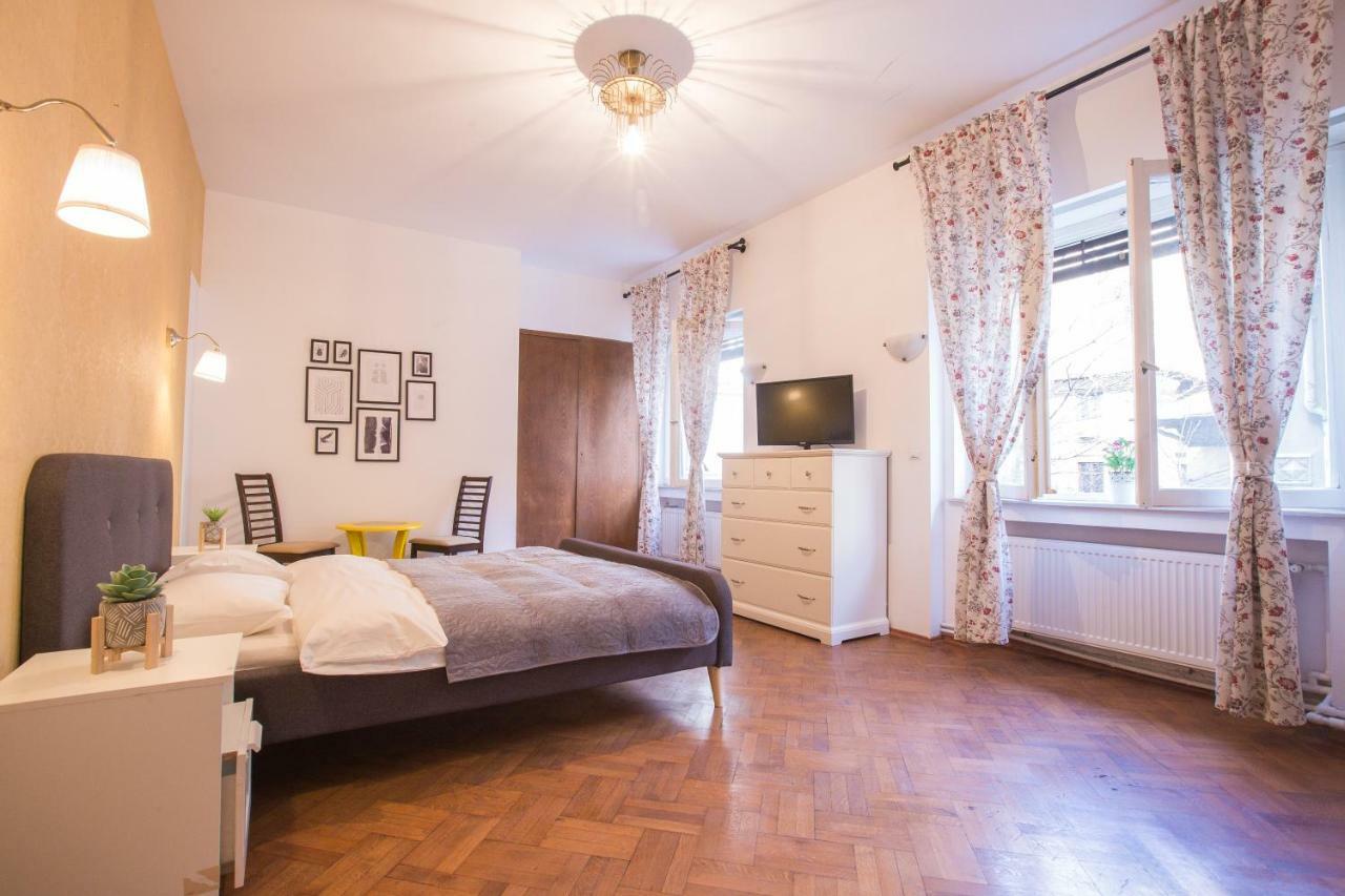 Color Apartments Nicolae Tonitza St Бухарест Экстерьер фото